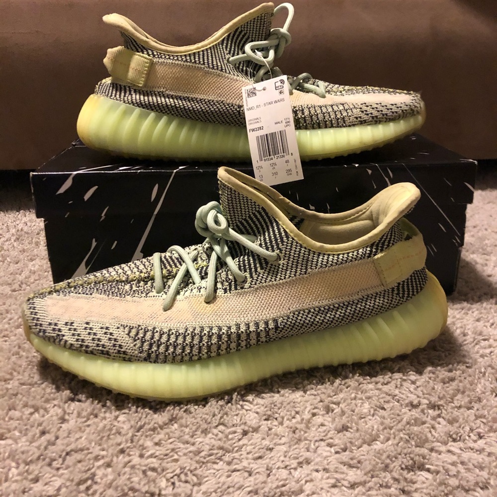 ❌SOLD❌Yeezy boost 350 v2 Yeezreel